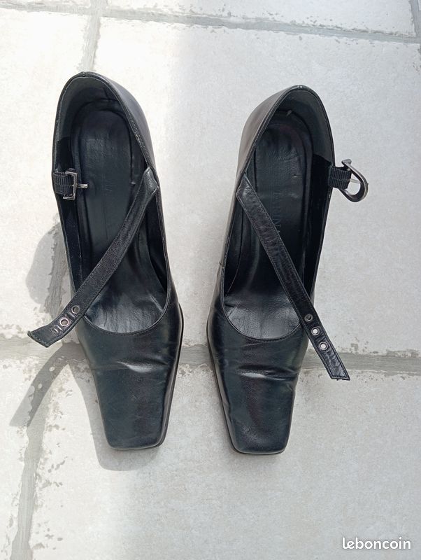 Escarpin noir en cuir taille 37 avec boucle talon 7,5 cm San Marina (image 2)