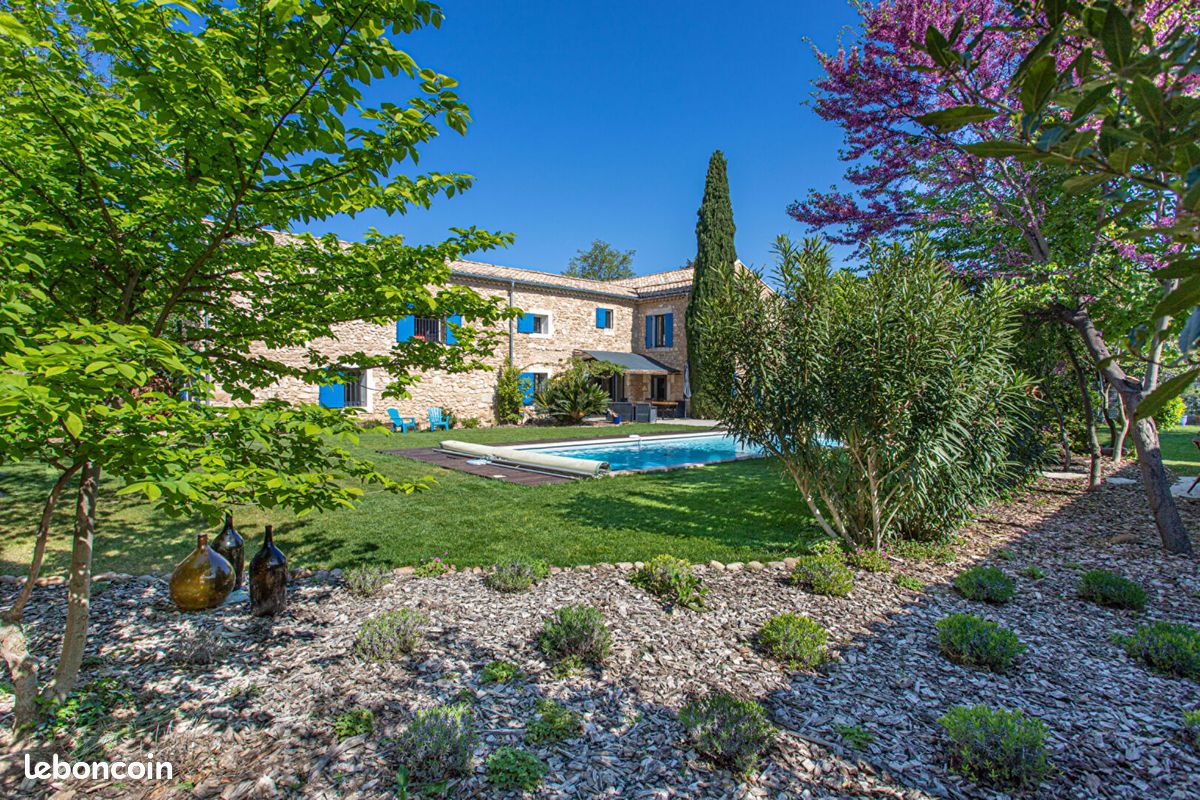 Maison 8 pièces 400 m² · à Avignon · 400 m² · 1 390 000 €