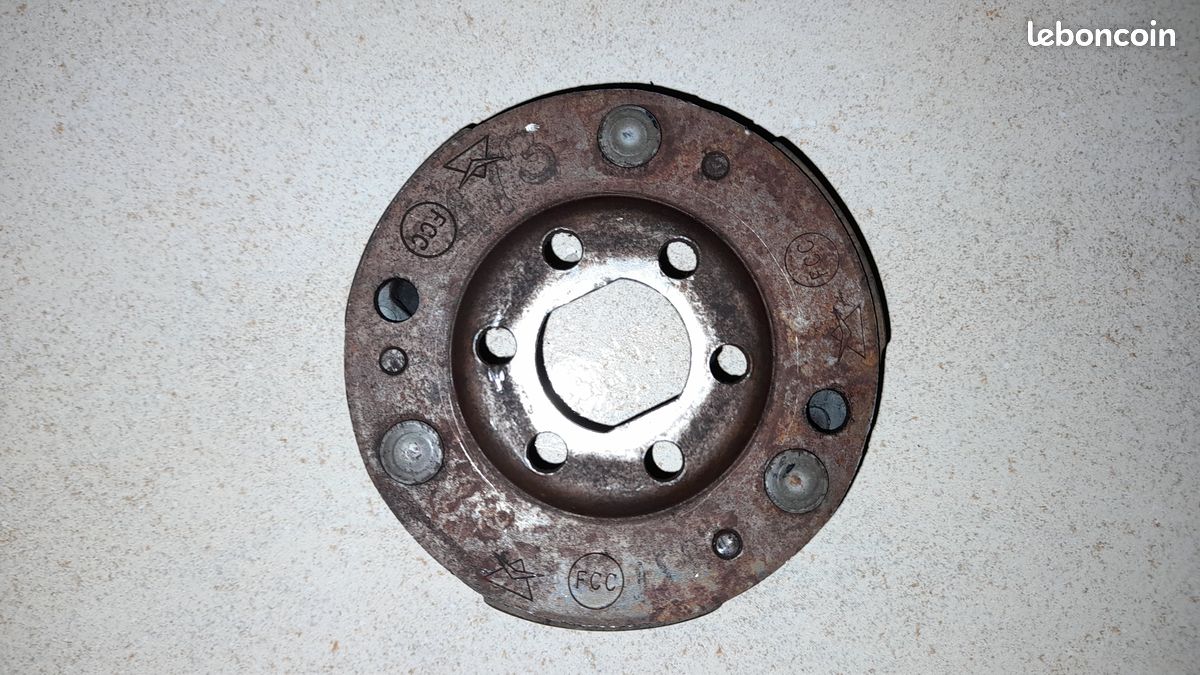 Embrayage origine gravé sigle MBK pour Nitro MBK Aerox Yamaha (image 2)