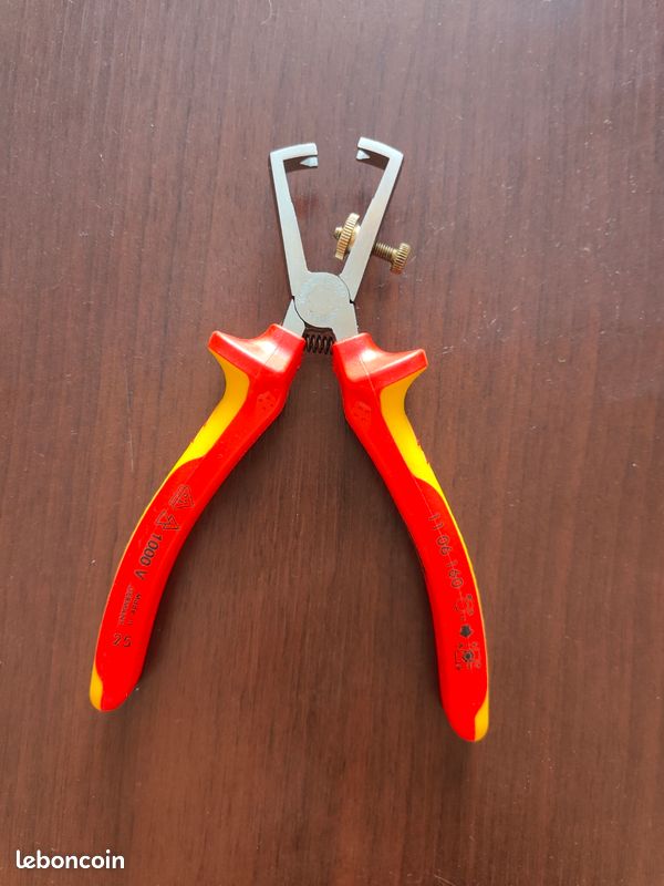 Pince coupante de côté et à dénuder - VDE 1000 volts - 160 mm KNIPEX
