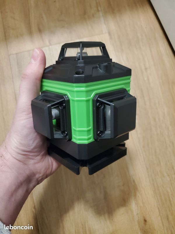 Ej.Life Niveau Laser Vert Autonivelant 4 X 360°, 4D 16 Lignes Laser Chantier A Ligne Croisee Verticalehorizontale 2 X Batterie Ip54 Support Rotatif Avec Telecommande Mallette De Transport 86242301
