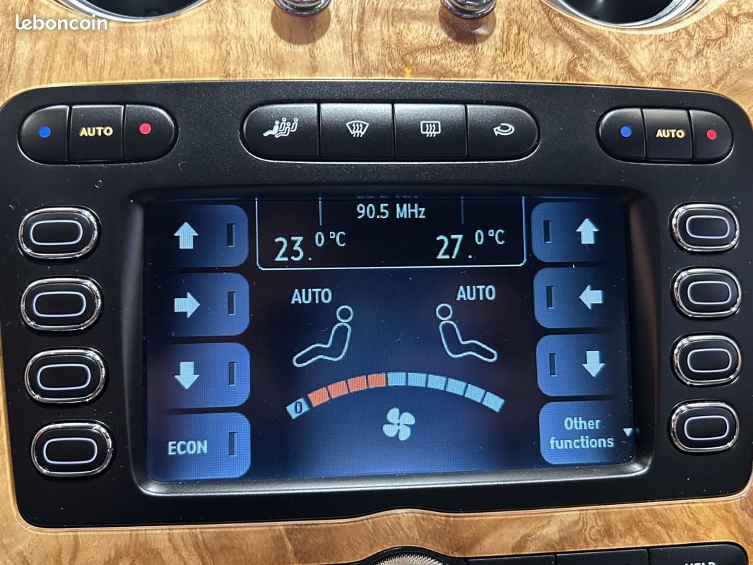 Bentley Continental FLYING SPUR 6.0 W12 560 - AWD *1ERE MAIN CARNET COMPLET (image 22)