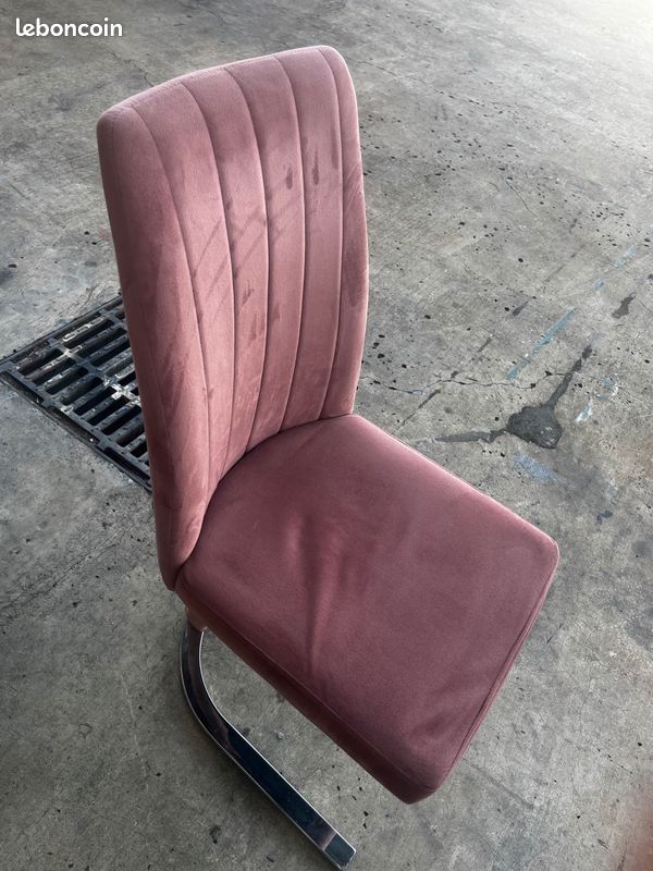 Lot de Chaises en velours rose (image 3)