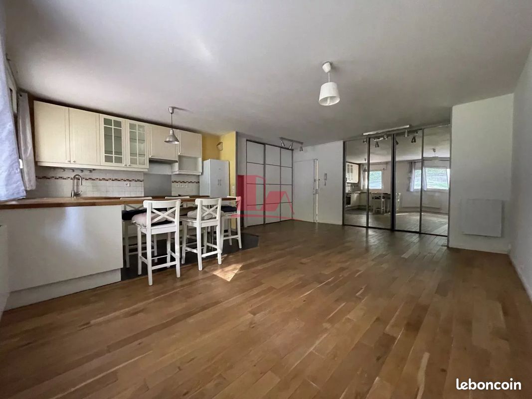 Appartement 4 pièces 79 m² · à Issy-les-Moulineaux · 79 m² · 449 500 €