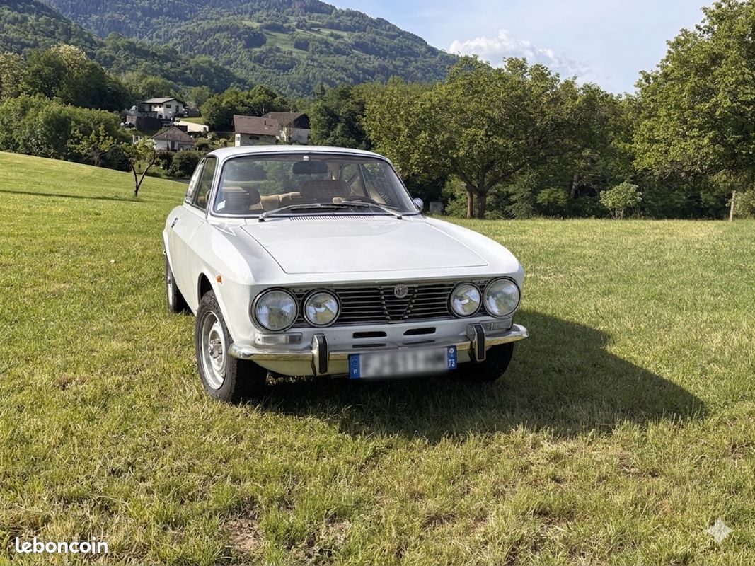 ALFA ROMEO GUILIA coupé BERTONE 2000 (image 1)