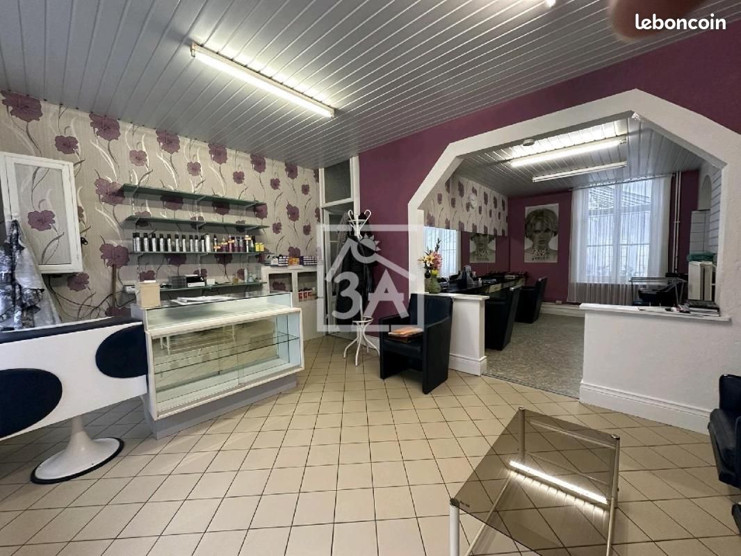 Local commercial 123 m² · à Calais · 123 m² · 154 280 €