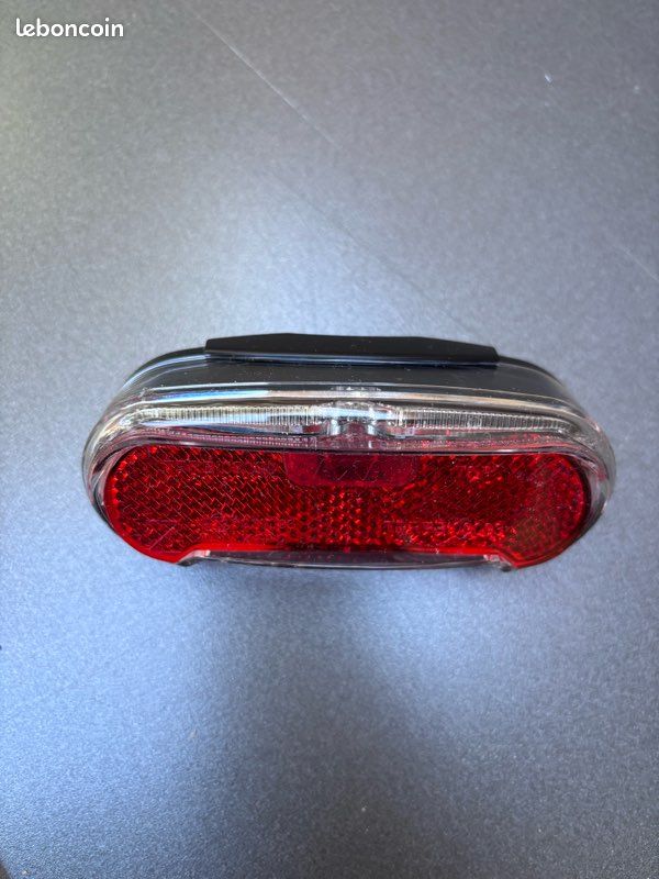 Petit feu lampe arrière à dynamo alu France velo vintage rear
