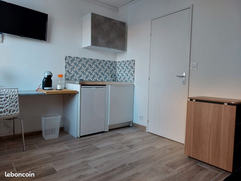 Appartement a louer romans-sur-isere - 1 pièce(s) - 14 m2 - Surfyn