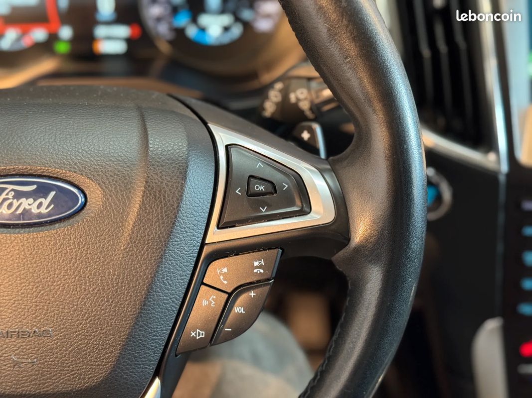 FORD Galaxy 2.0 TDCi 150ch Titanium Powershift 2018 / Distribution récente / CarPlay / Toit ouvrant / 7 places (image 13)