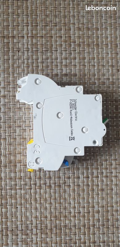 Disjoncteur 10A Auto Schneider (image 2)