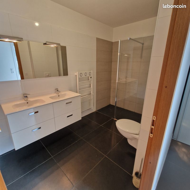 Appartement 3 pièces 74 m² · à Santa-Maria-Poggio · 74 m² · 800 €/mois