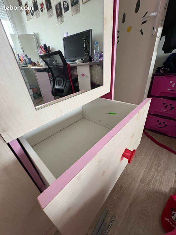 Placard fille chambre (image 4)