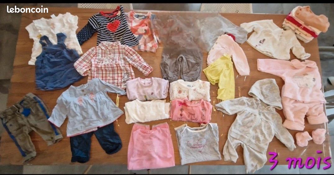Lot De Vêtements D'Été Pour Bébé Fille Taille 12 Mois - Vintage, Occasion En Très Bon État