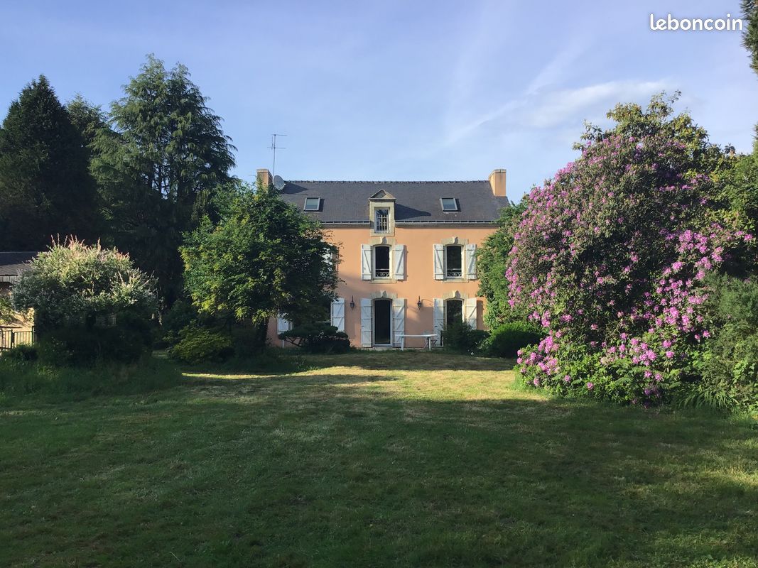 Maison 8 pièces 251 m² · à Languidic · 251 m² · 455 000 €