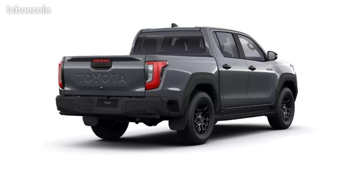 Toyota Hilux NEW 2.8 204 BVA CONFORT 4PL (image 1)