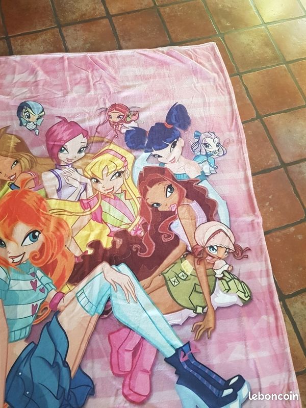 Couverture légère Plaid Personnages Winx (image 4)