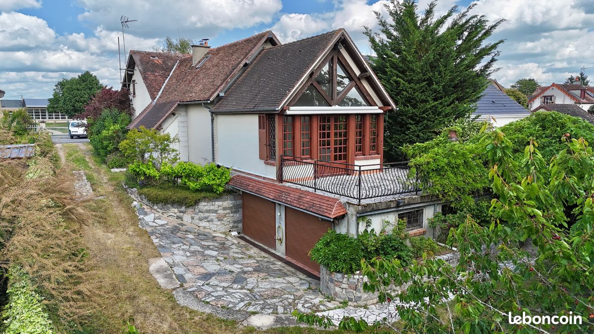 Maison 5 pièces 123 m² · à Avermes · 123 m² · 180 000 €