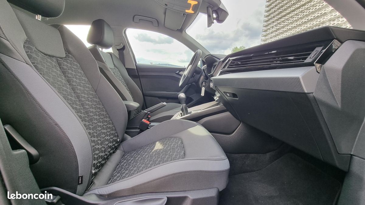 AUDI A1 Sportback 30 TFSI 116 ch BVM6 Advanced (image 12)