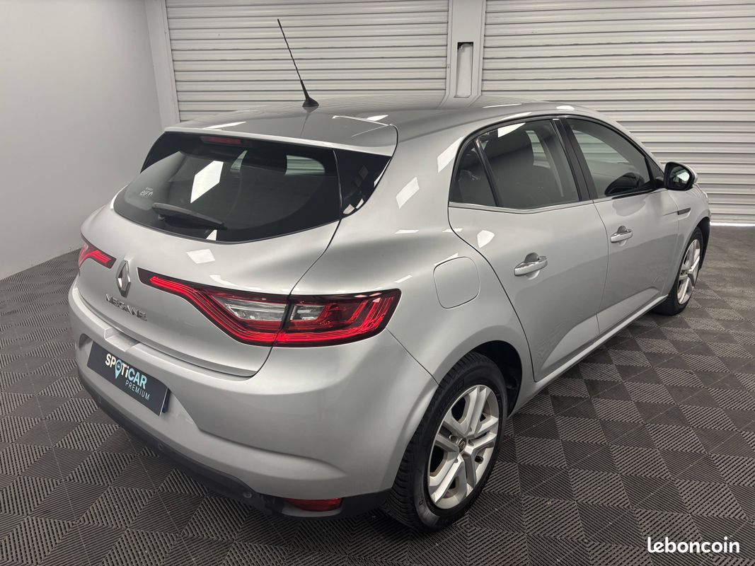 RENAULT Mégane IV Berline TCe 115 FAP Business (image 5)