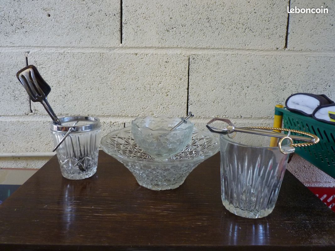 Coupe,sucrier etc.. En verre (image 2)