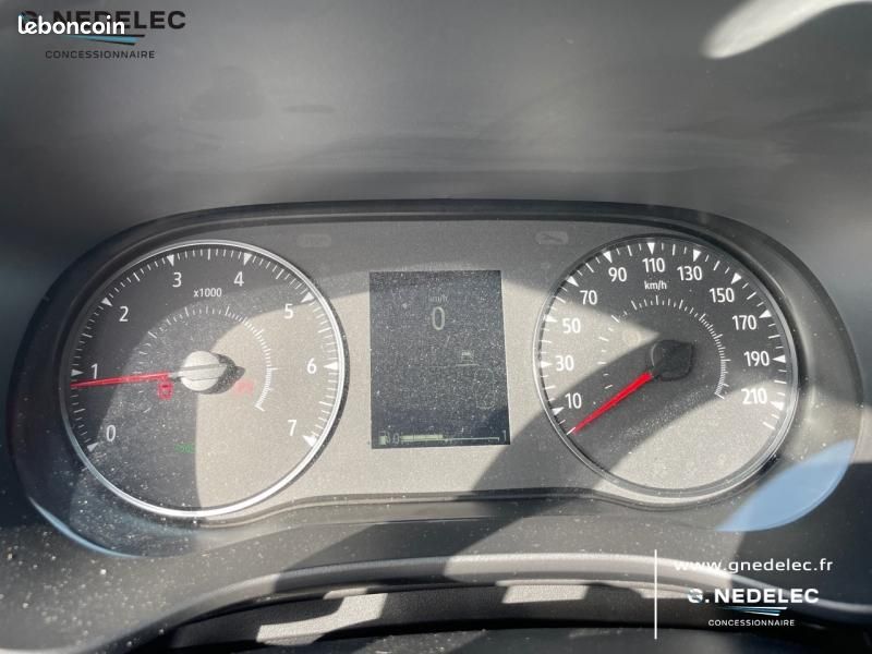Dacia Sandero 1.0 TCe 90ch Stepway Expression (image 16)