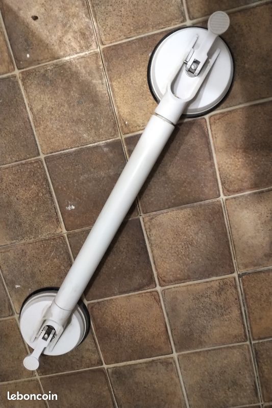 Poignée ventouse extensible pour bain (image 1)