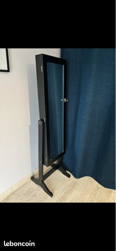 Miroir sur pieds avec porte bijoux (image 2)