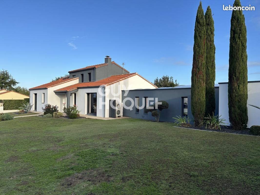 Maison 6 pièces 156 m² · à Maisdon-sur-Sèvre · 156 m² · 520 000 €