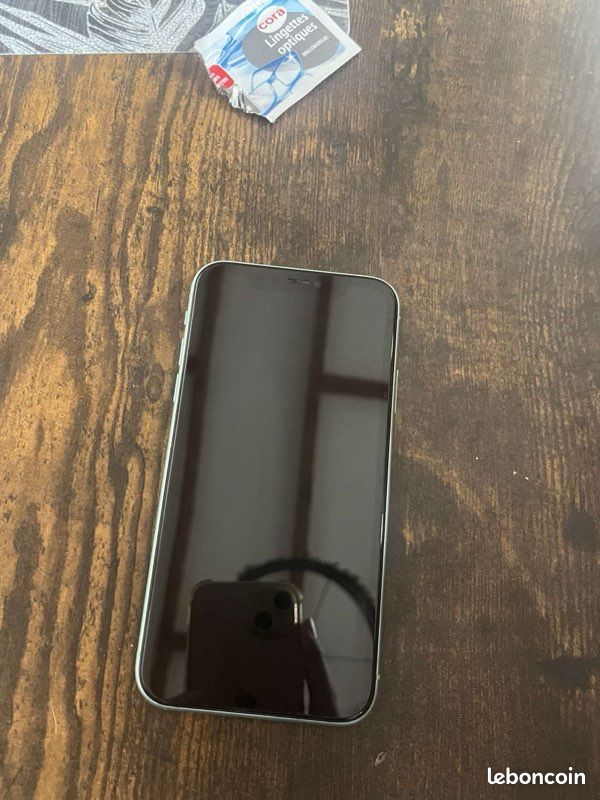 IPhone 11 (image 2)