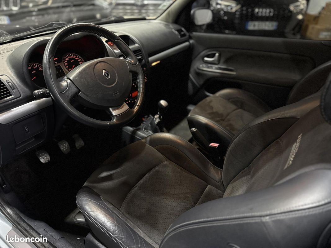 RENAULT CLIO RS 2.0i 16V 172ch - Garantie 3 MOIS (image 7)