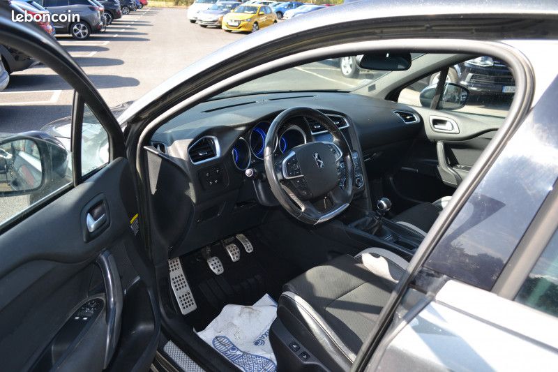 Citroen DS4 1.6 E-HDI115 AIRDREAM EXECUTIVE (image 6)