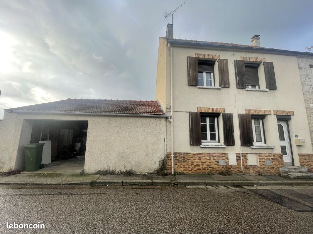 Maison 4 pièces 99 m² · à Freneuse · 99 m² · 184 000 €