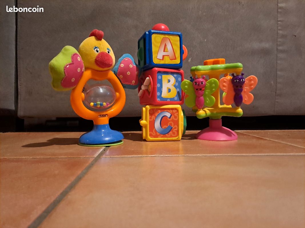 Lot jeux d'éveil (image 1)