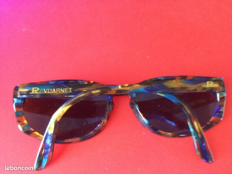 À vendre joli paire de lunettes R vuarnet Peu servi (image 1)