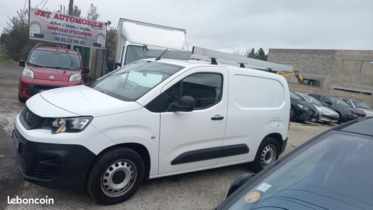 Peugeot Partner III (2) 1.5 BLUEHDI 130 ASPHALT EAT8 - Utilitaires