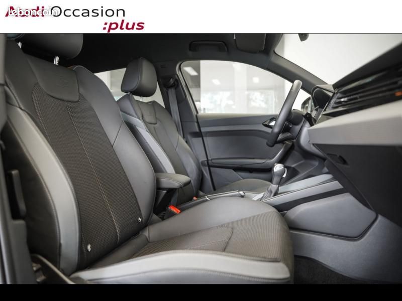 Audi A1 Sportback 30 TFSI 110ch S line S tronic 7 (image 12)