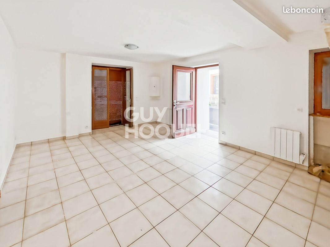 Appartement 3 pièces 42 m² · à Fontenay-Trésigny · 42 m² · 820 €/mois