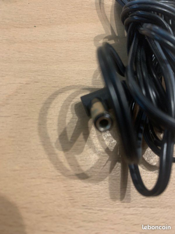 Chargeur axis 12v 500 mA (image 2)