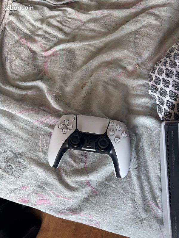 PlayStation5 (image 4)