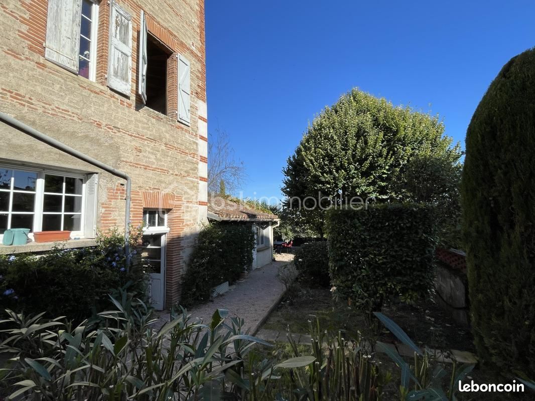 Maison 8 pièces 300 m² · à Rabastens · 300 m² · 450 000 €
