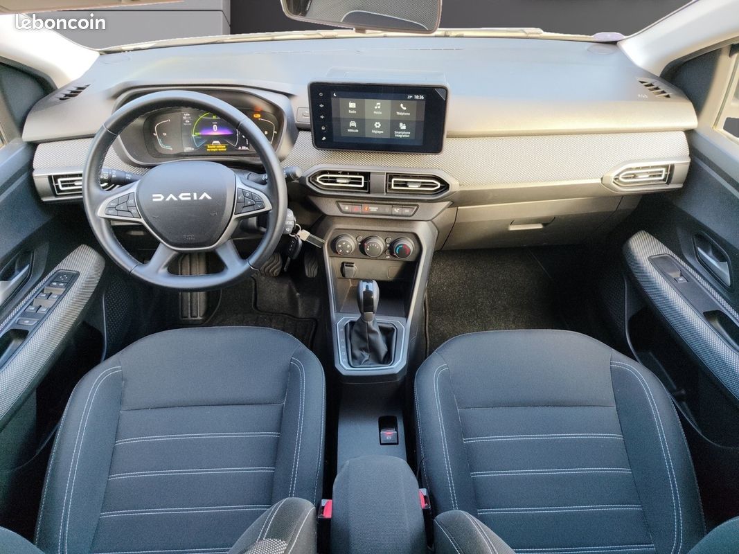 DACIA JOGGER Hybrid 140 5 places Expression - Virtual Cockpit - CarPlay - Clim - Garantie 12 mois (image 2)