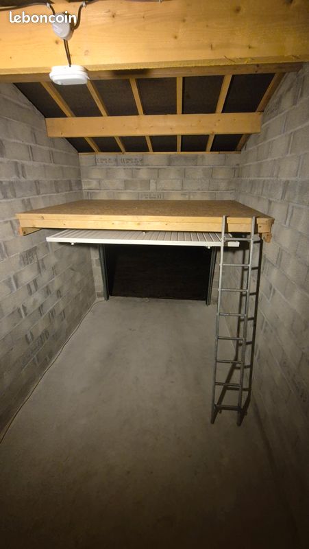 Parking 17 m² · à Biscarrosse · 17 m² · 190 €/mois