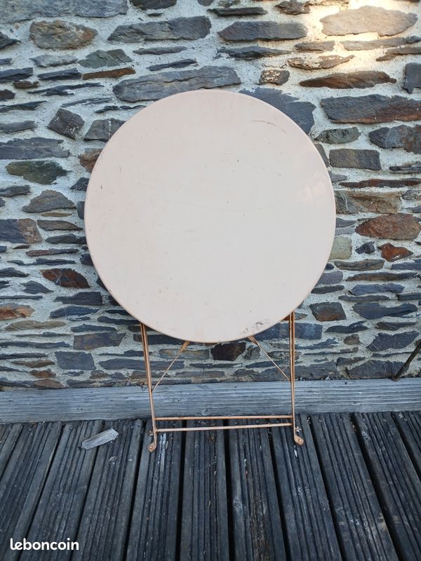 Table acier pliante (image 1)