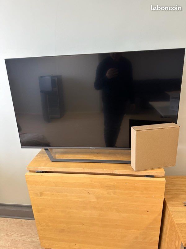 Television (image 2)