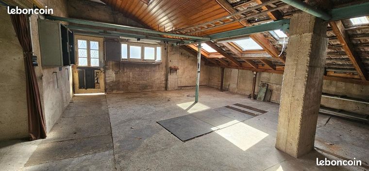 Dépendance atypique saine 130m² au sol