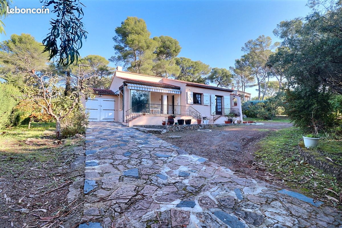 Maison 4 pièces 101 m² · à Fréjus · 101 m² · 499 000 €