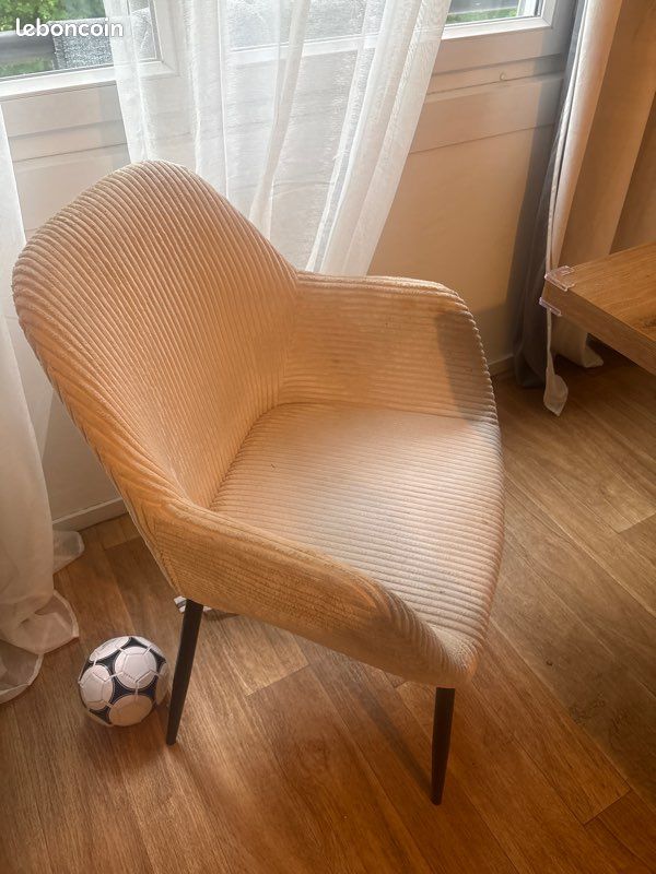 Chaise (image 1)