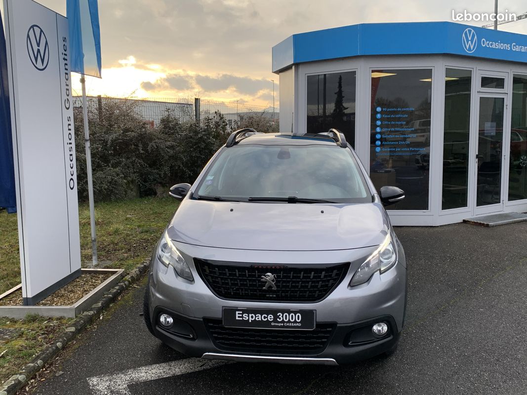 PEUGEOT 2008 1.2 PureTech 110ch S&S EAT6 GT Line (image 6)