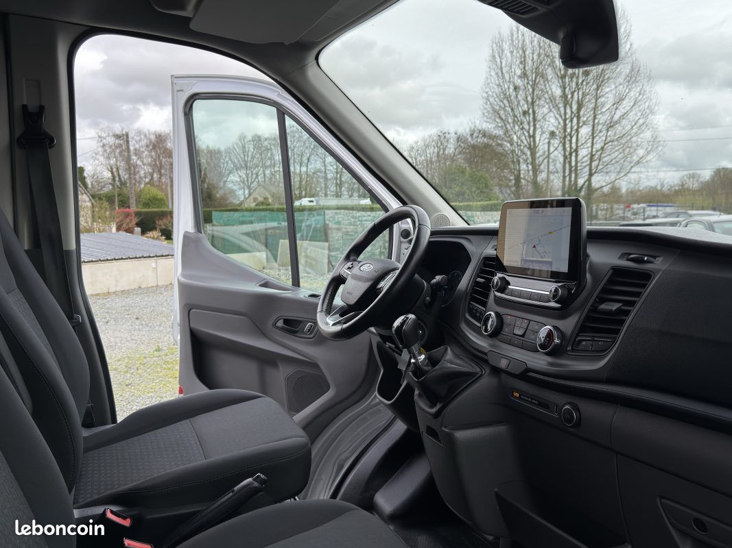 Ford Transit 2T FG 350 L2H2 2.0 EcoBlue 170 - Trail (image 13)