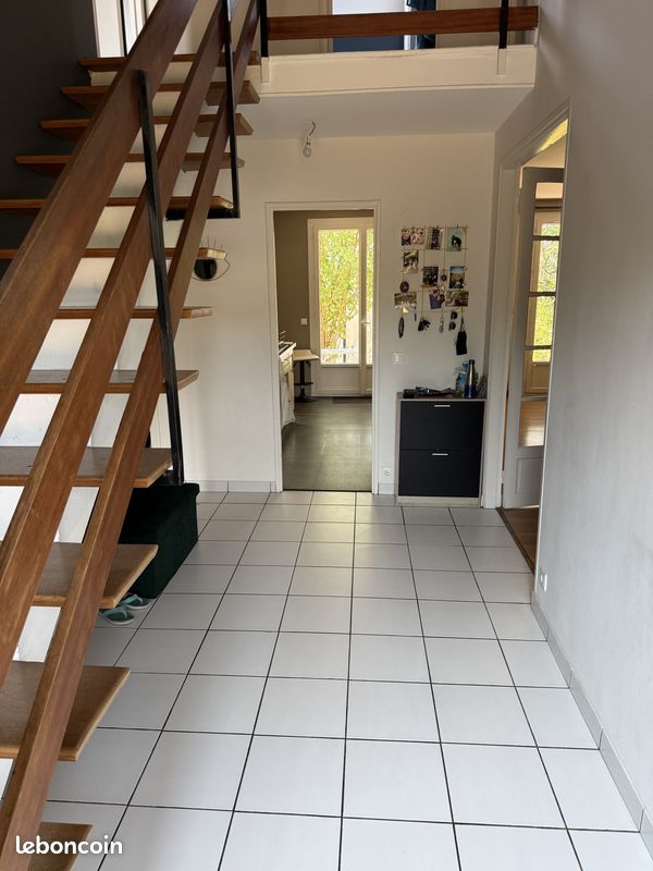 Maison 5 pièces 118 m² · à Saint-Berthevin · 118 m² · 980 €